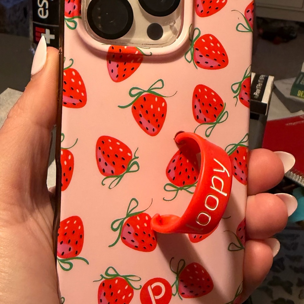 Strawberry 🍓 iPhone 16 Pro Loopy Case